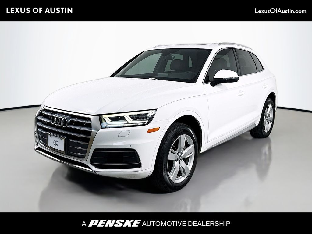 2018 Audi Q5 2.0T quattro S tronic Premium Plus's photo
