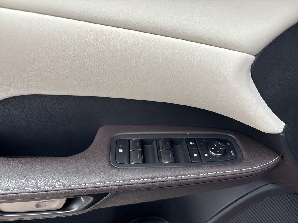2025 Lexus RX 350 - Photo 12