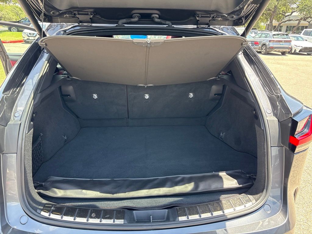 2026 Lexus NX 350 - Photo 22