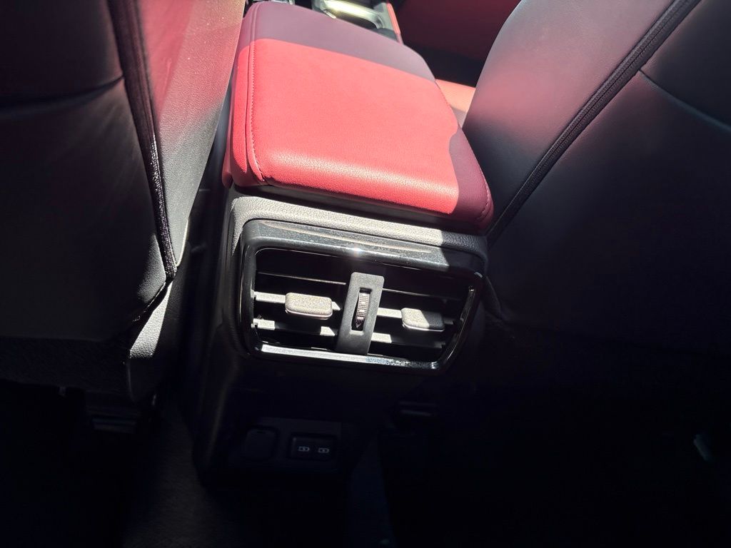 2026 Lexus NX 350 - Photo 20