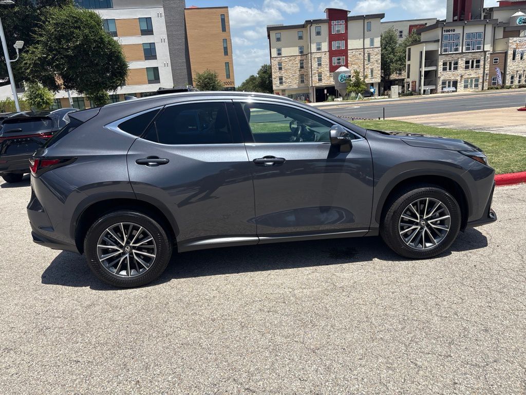2026 Lexus NX 350 - Photo 6