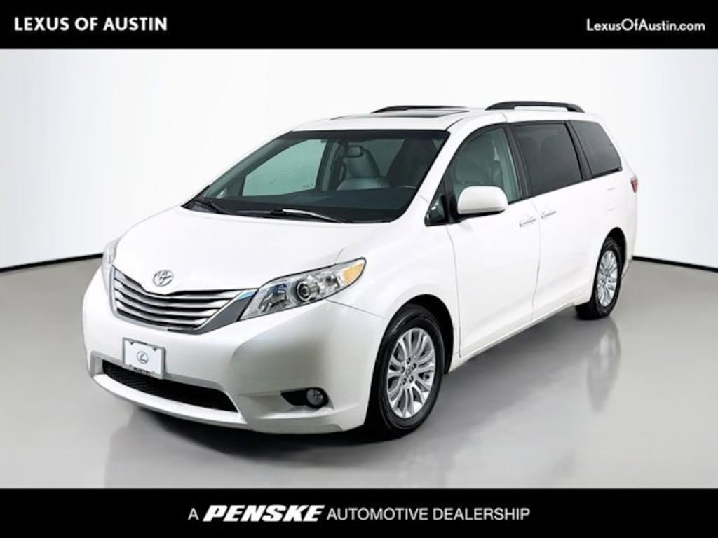 Used 2017 Toyota Sienna XLE Premium 8 Passenger Van