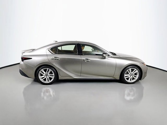 2021 Lexus IS 300 photo 4