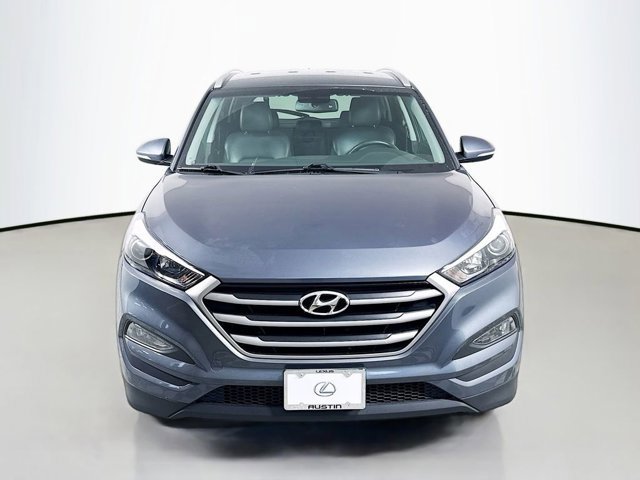2017 Hyundai Tucson SE Plus photo 2