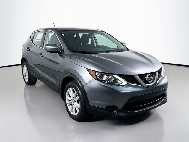 2017 Nissan Rogue Sport S photo 3