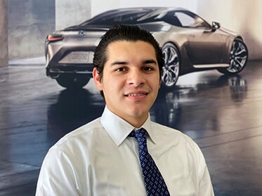 Staff member Roberto Ayon from ID_cd47f7a1cdf5