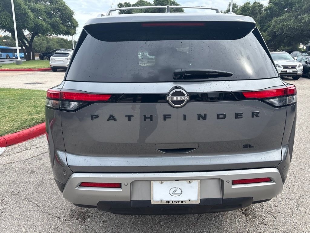 Used 2022 Nissan Pathfinder SL SUV