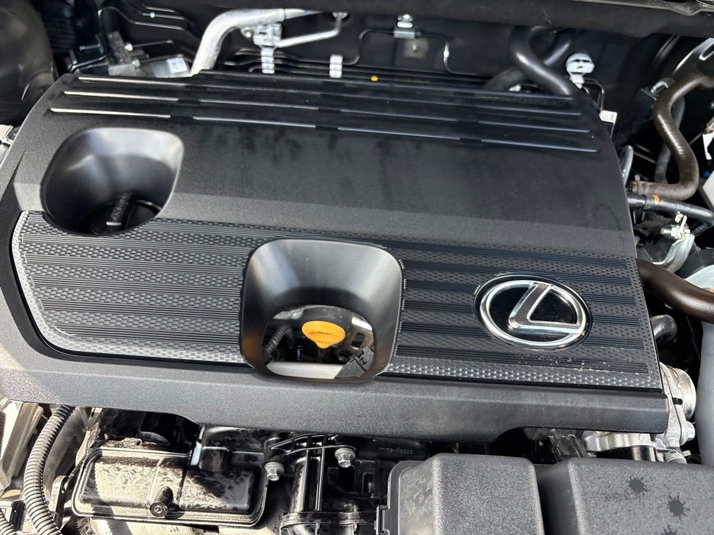 2025 Lexus NX 250 - Photo 10