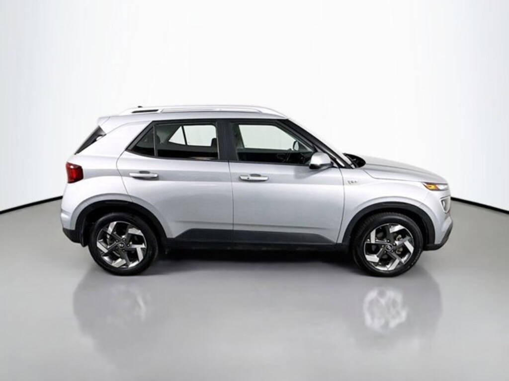 Used 2020 Hyundai Venue SEL SUV