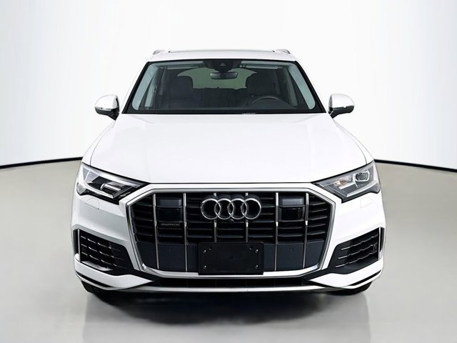2022 Audi Q7 55 Premium Plus photo 2
