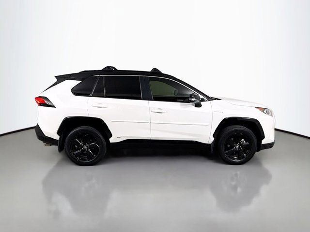 2021 Toyota RAV4 Hybrid XSE photo 4