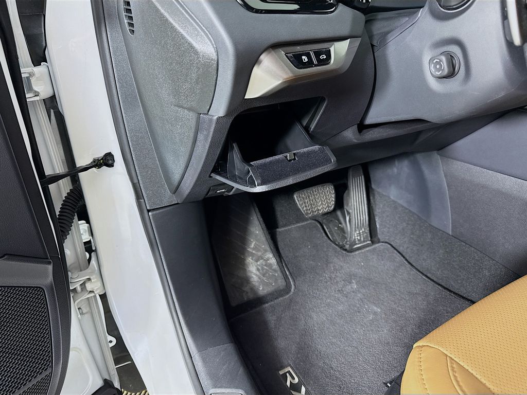 2025 Lexus RX 350 - Photo 10