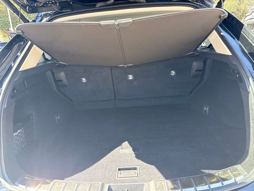 2026 Lexus NX 350 - Photo 21