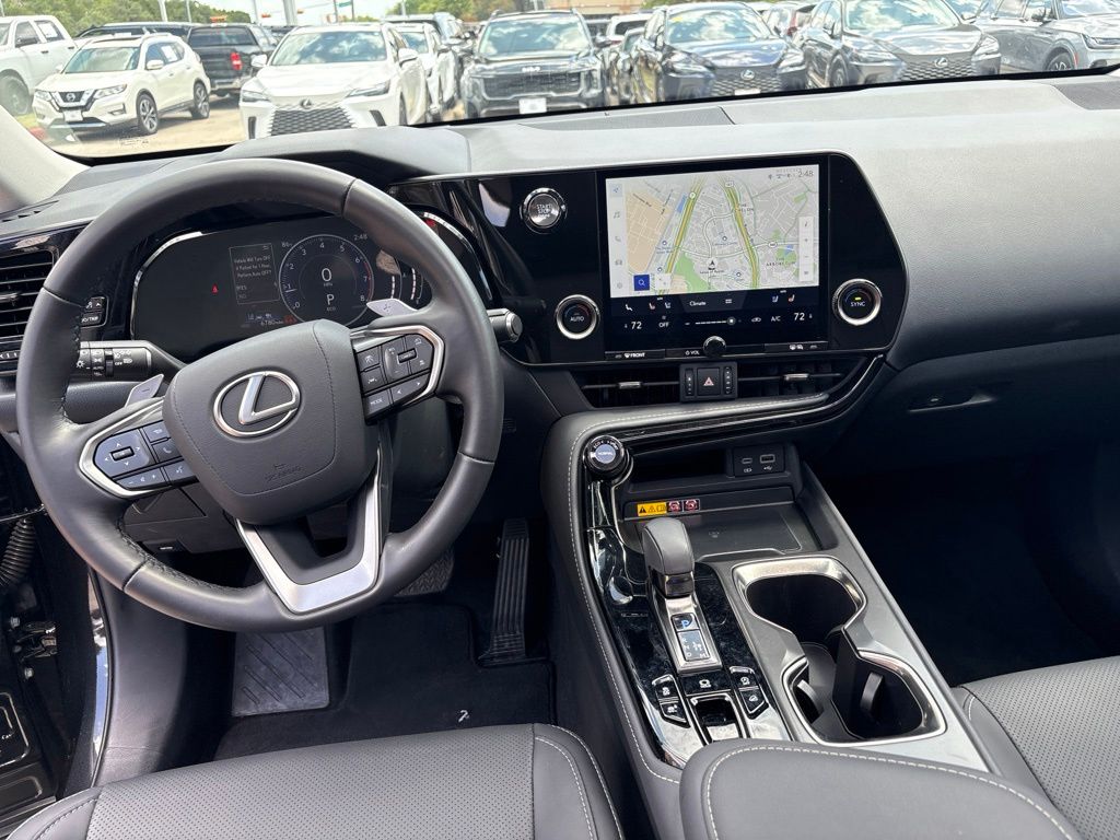 2026 Lexus NX 350 - Photo 19