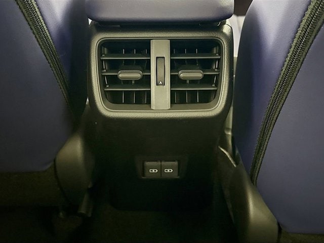 2026 Lexus UX Hybrid 300h Premium - Photo 18