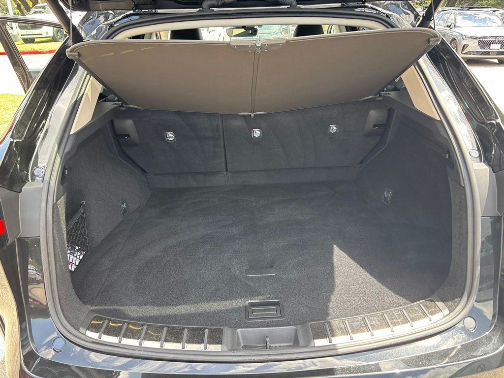 2026 Lexus NX 350 - Photo 22