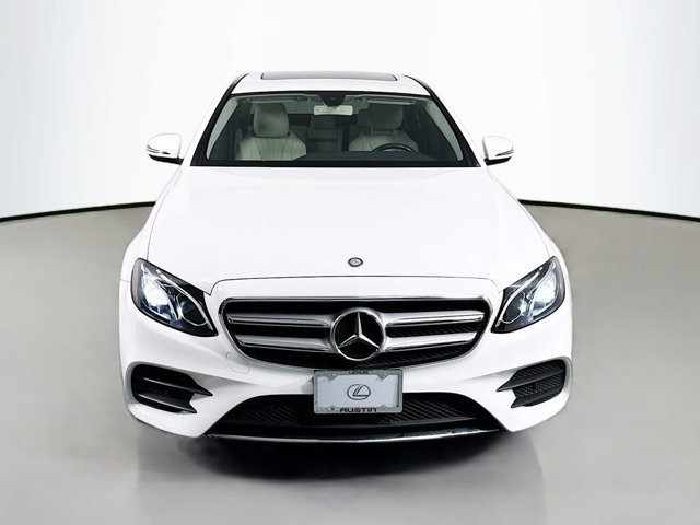 2017 Mercedes Benz E 300 photo 2