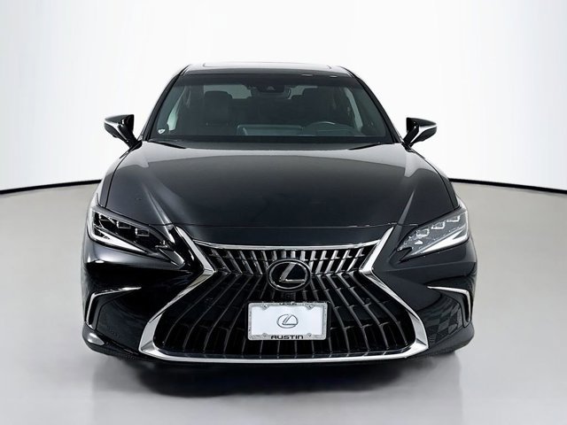 2024 Lexus ES 300h Ultra Luxury photo 2