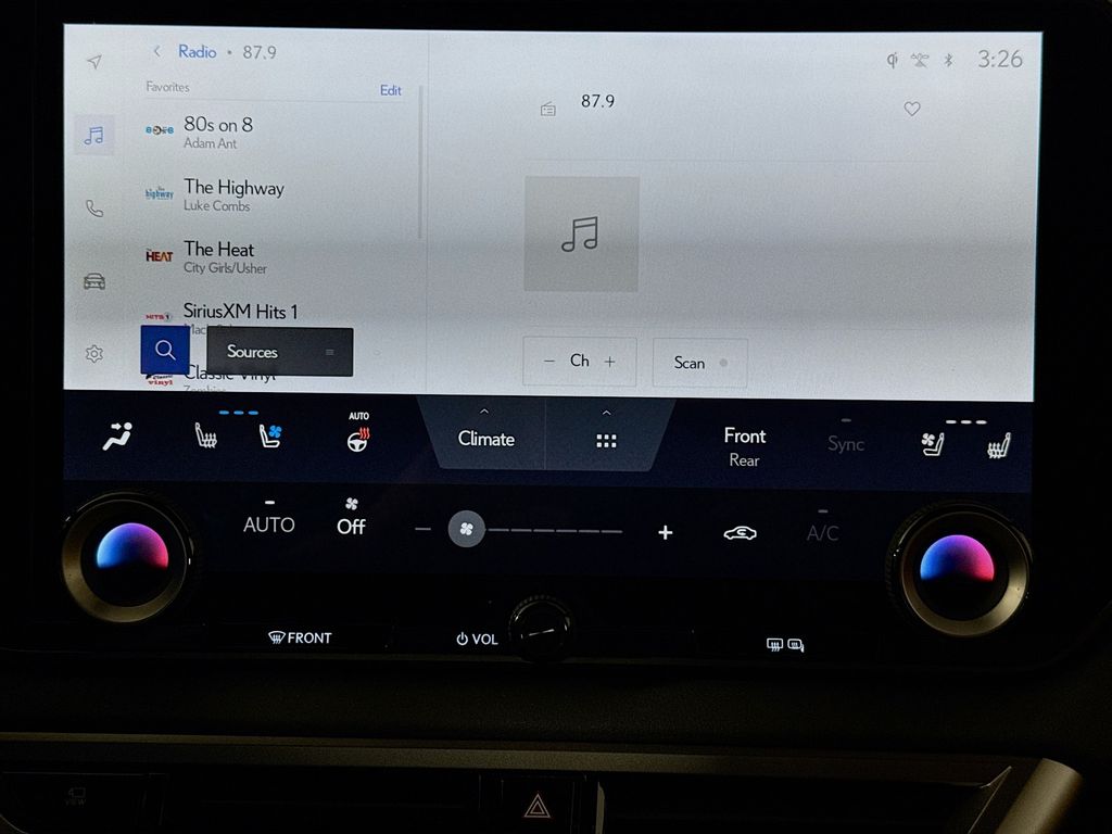 2025 Lexus RX 350 - Photo 15