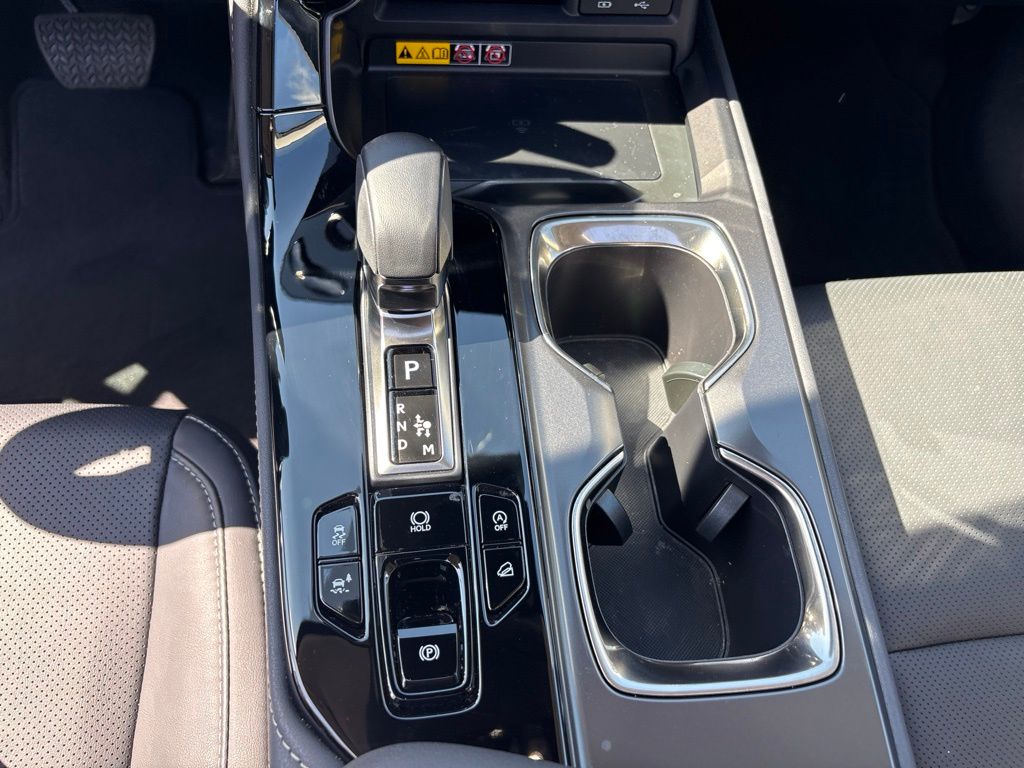 2026 Lexus NX 350 - Photo 16