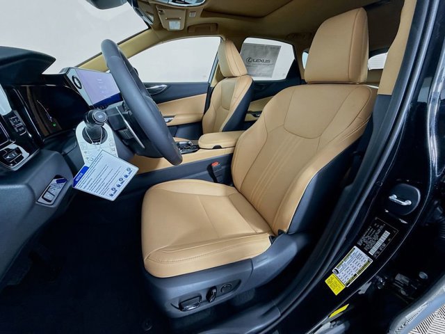2026 Lexus NX 350h Premium - Photo 16