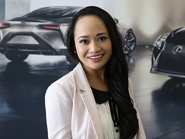 Staff member Elise Timillar from ID_cd47f7a1cdf5