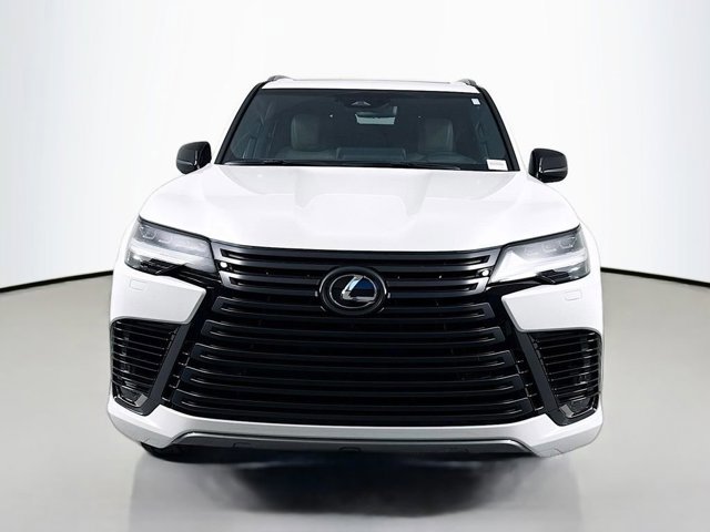 2025 Lexus LX photo 2