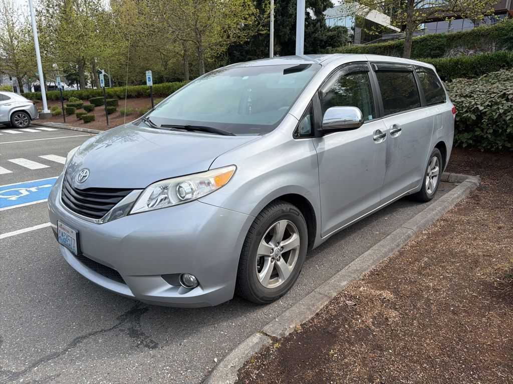 2013 Toyota Sienna L