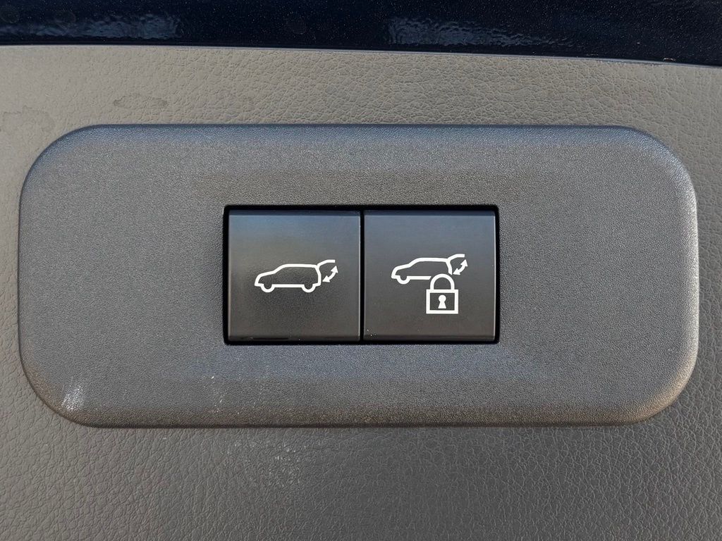 2025 Lexus NX Hybrid 350h - Photo 24