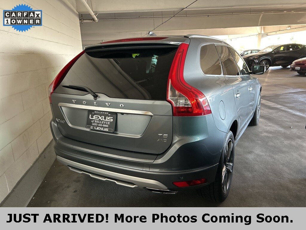 2017 Volvo XC60 Dynamic photo 3