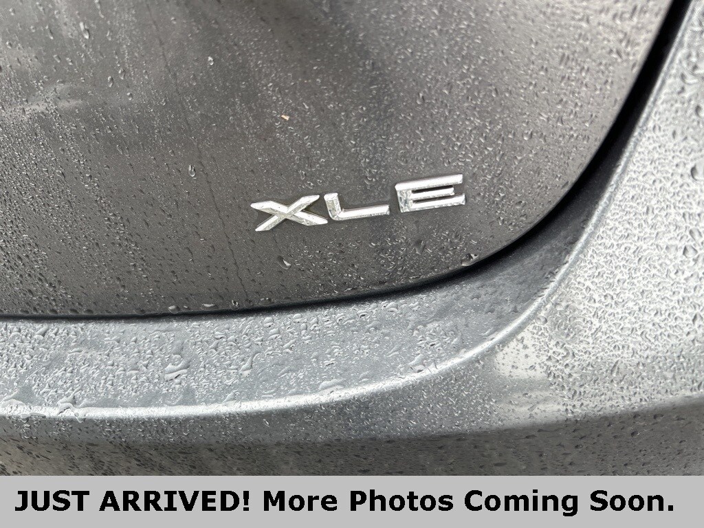 2013 Toyota Avalon Limited photo 3