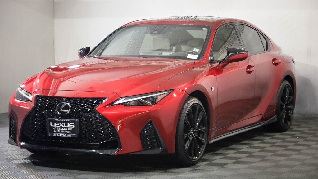 2023 Lexus IS 350 F SPORT photo 3