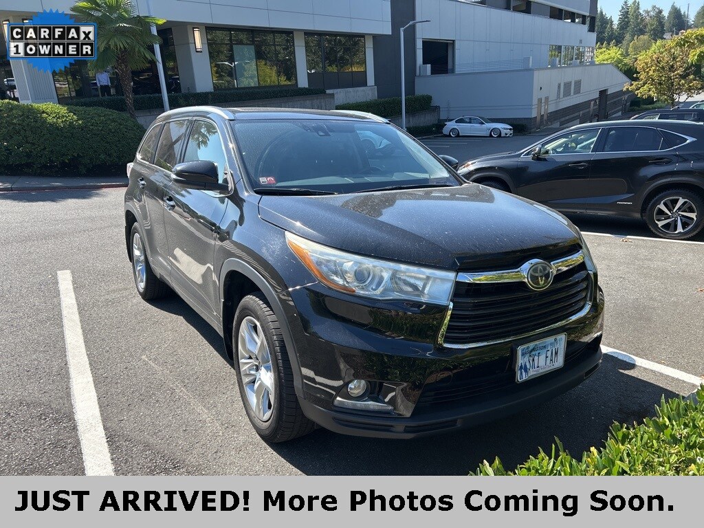 2016 Toyota Highlander Base Hybrid photo 2