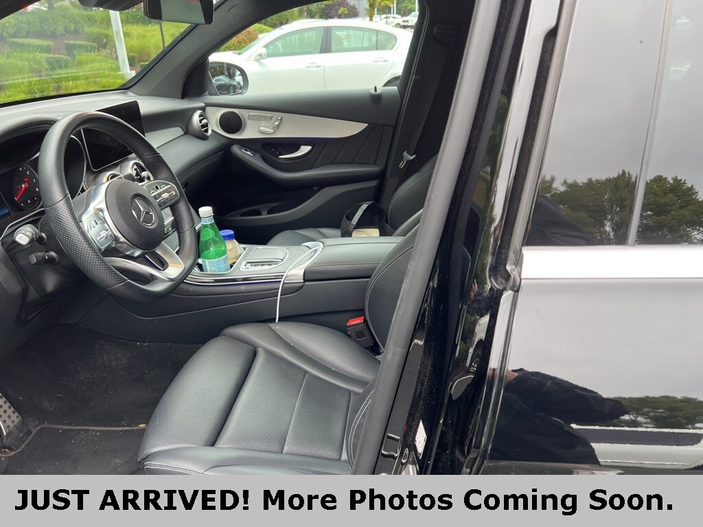 2021 Mercedes Benz GLC 300 photo 4