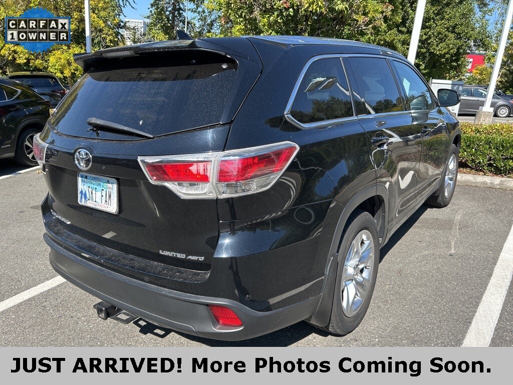 2016 Toyota Highlander Base Hybrid photo 3