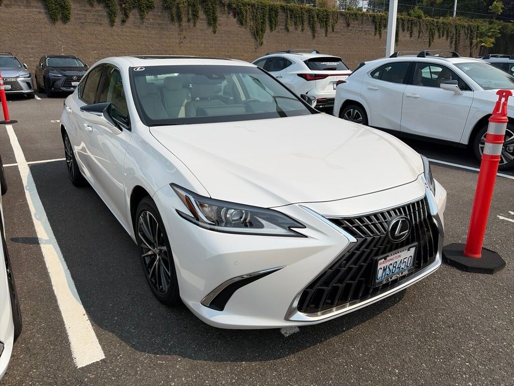 Used 2024 Lexus ES