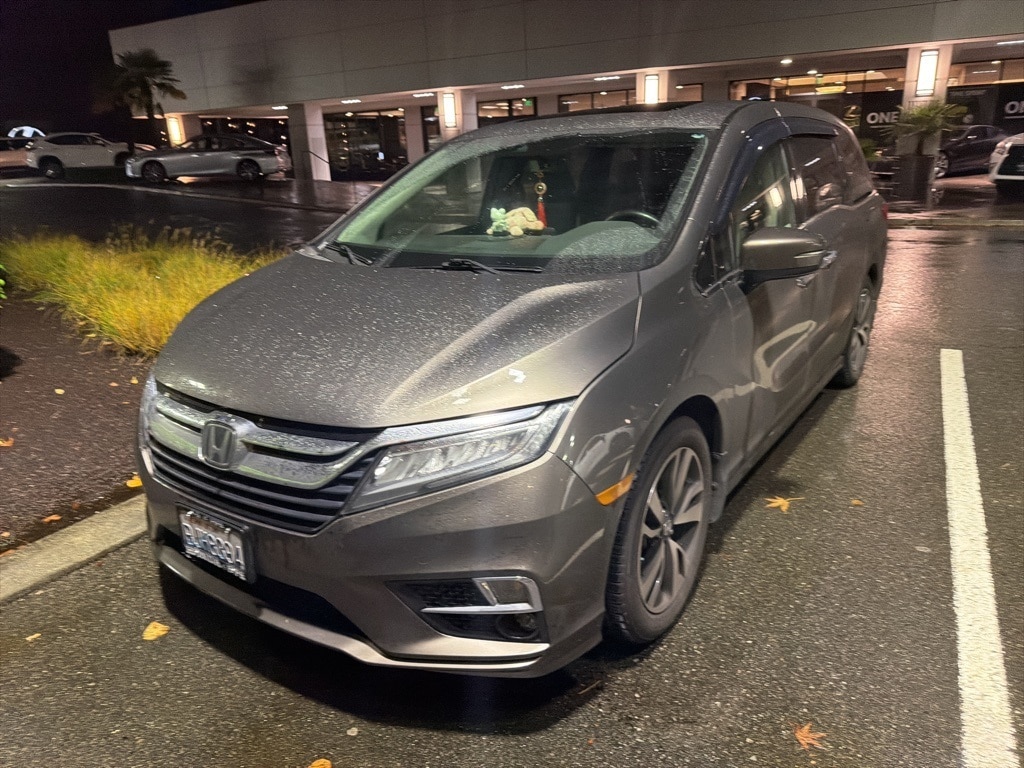 Used 2018 Honda Odyssey Elite Minivan/Van