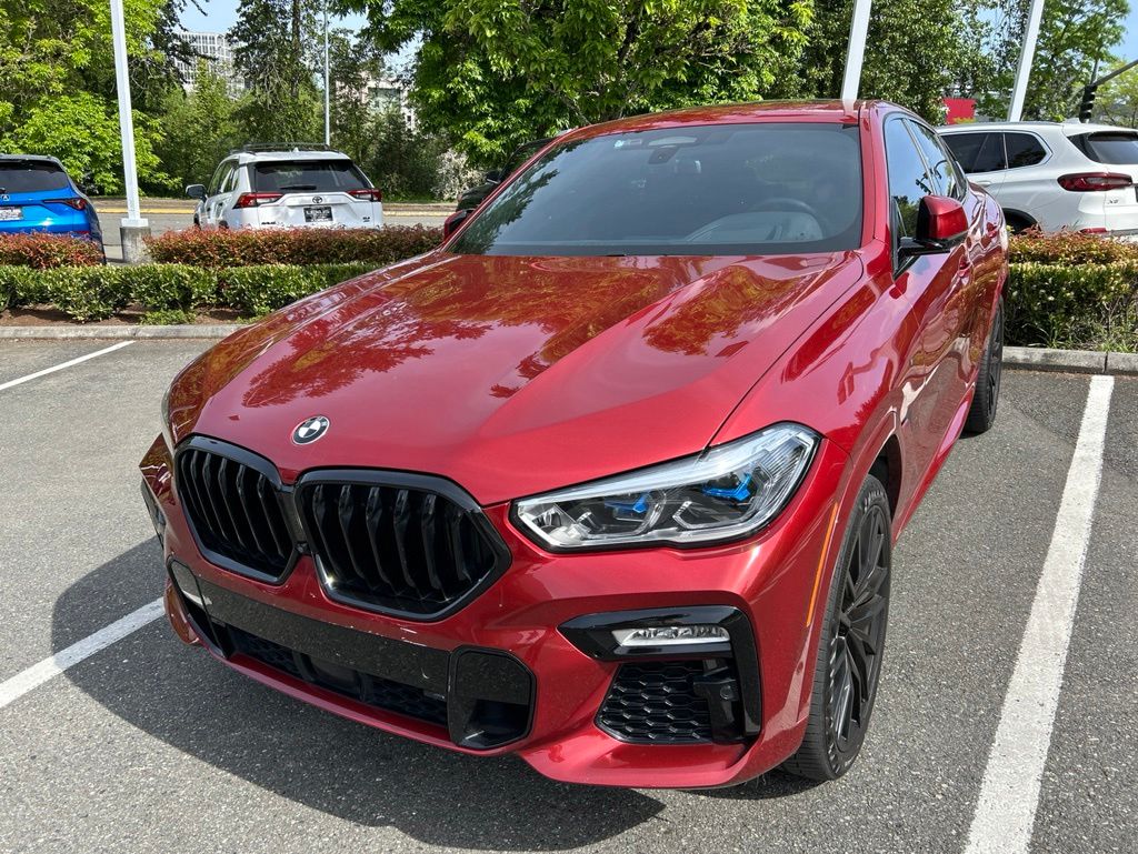 2021 BMW X6 M50i's photo