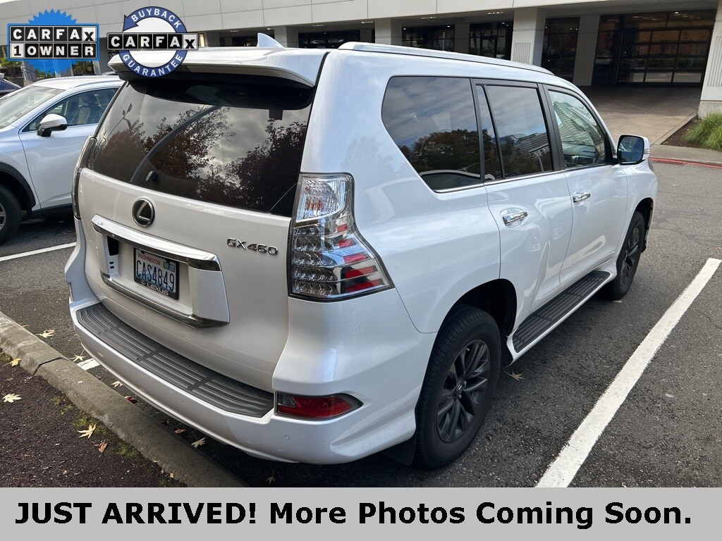2022 Lexus GX 460 Premium photo 3