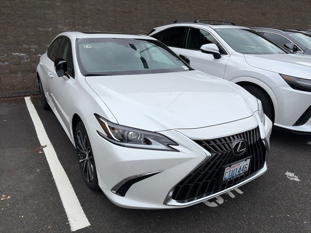Used 2025 Lexus ES
