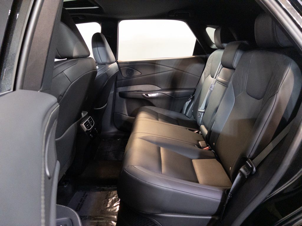 2025 Lexus RX Hybrid 350h - Photo 13