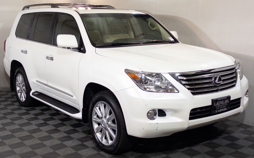 2008 Lexus LX 600 570's photo