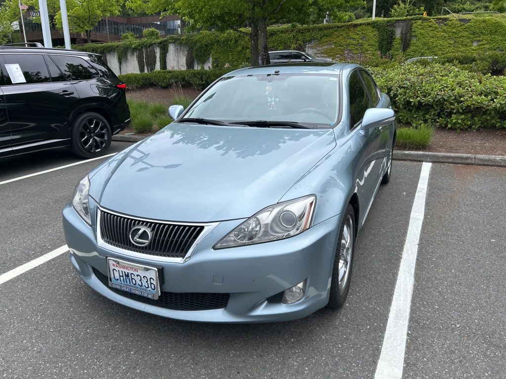 2009 Lexus IS 350's photo