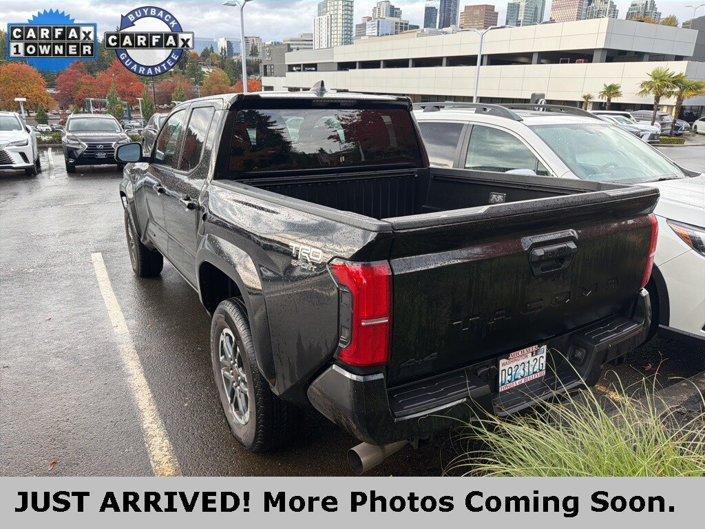 2025 Toyota Tacoma TRD Sport photo 2