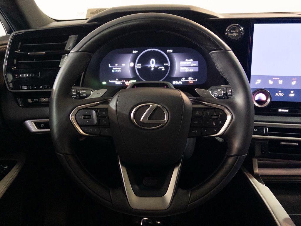 2025 Lexus RX Hybrid 350h - Photo 18