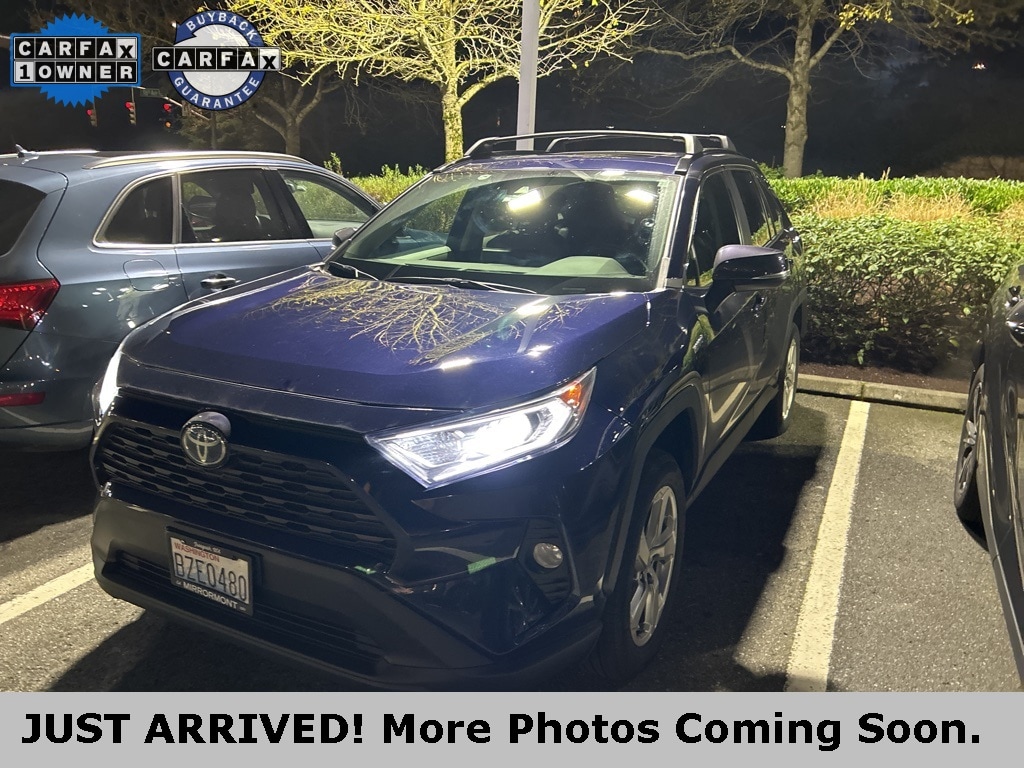 2021 Toyota RAV4 XLE Premium's photo