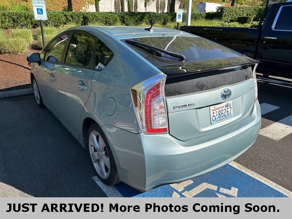 2015 Toyota Prius Five photo 4