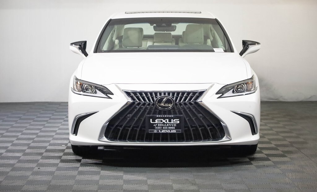 2024 Lexus ES 300h Premium photo 2