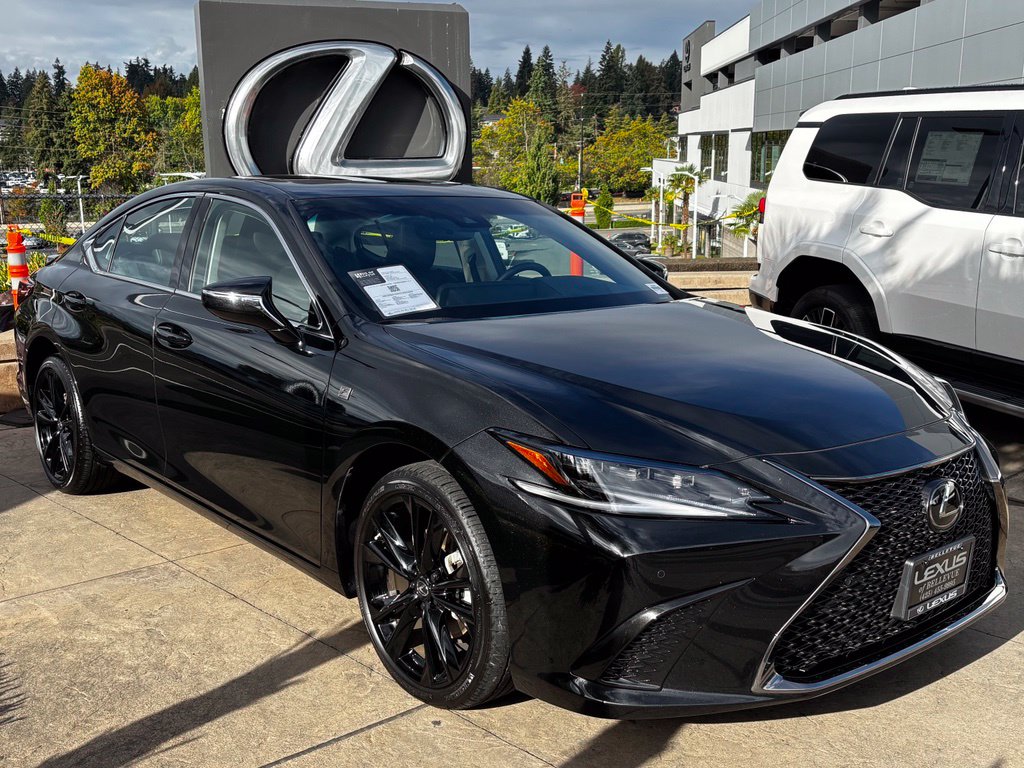 2024 Lexus ES 250