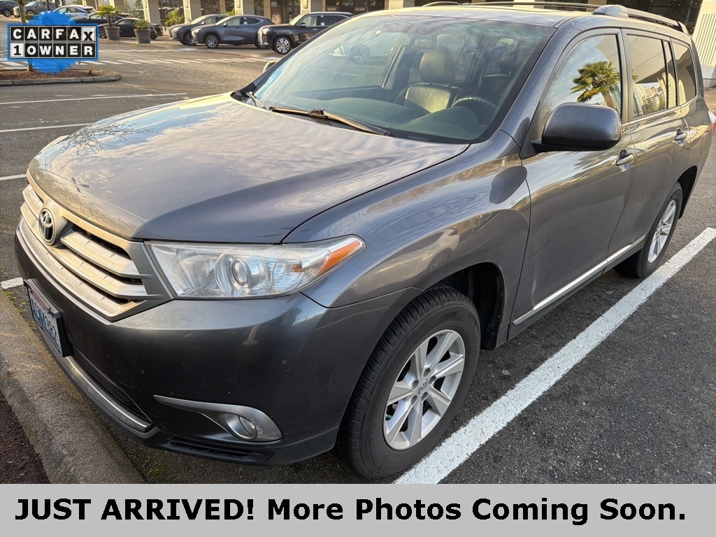 2011 Toyota Highlander SE